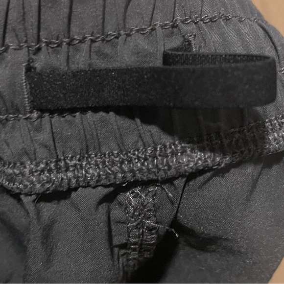 Adidas shorts women’s Athletic climalite polyester running measurements in pics - Picture 6 of 8